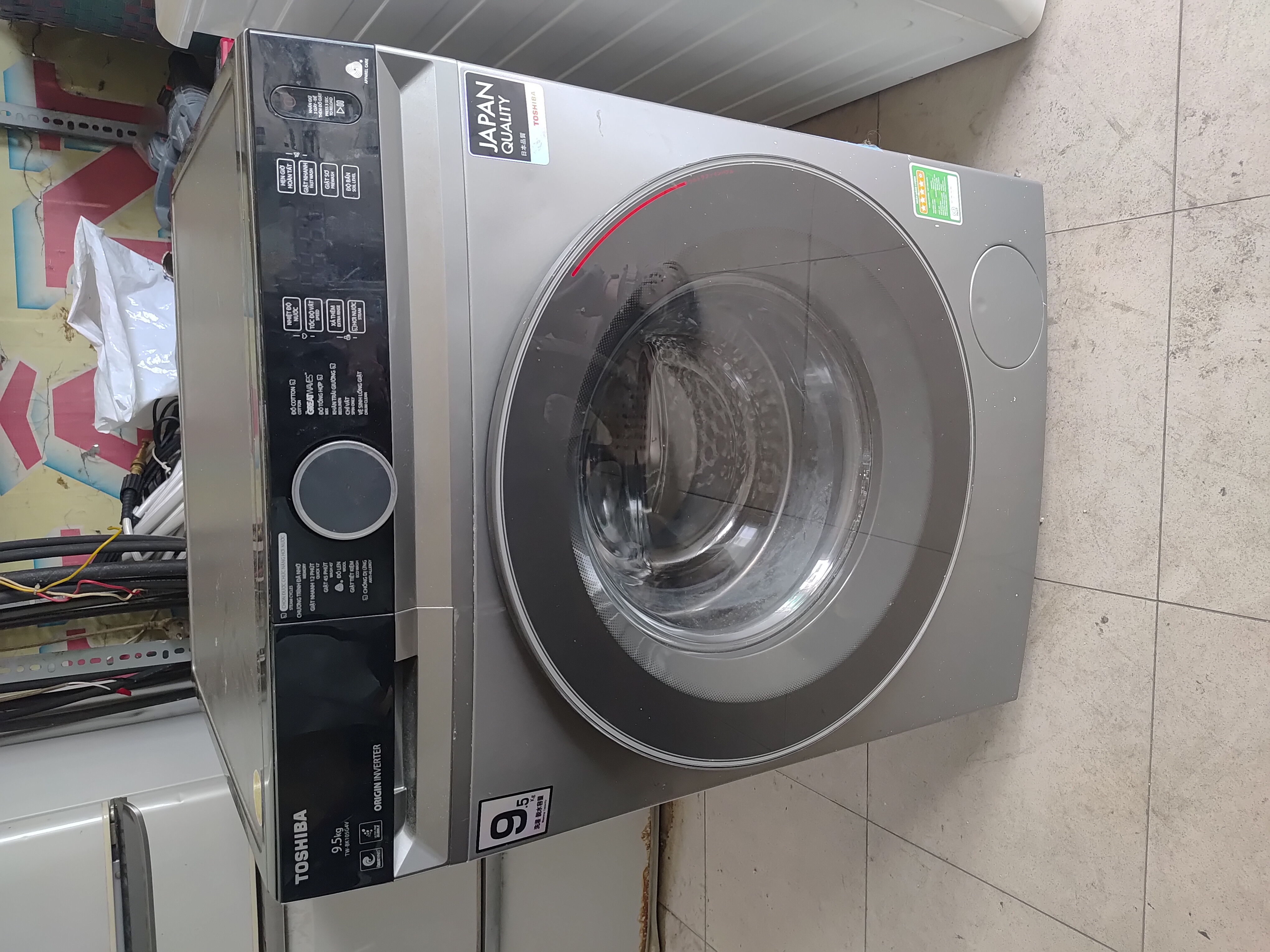 2 Nguyên nhân làm cho máy giặt Toshiba cửa trước chạy rung lắc và kêu to