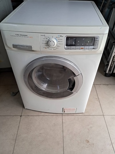 Máy giặt Electrolux cửa ngang 8kg