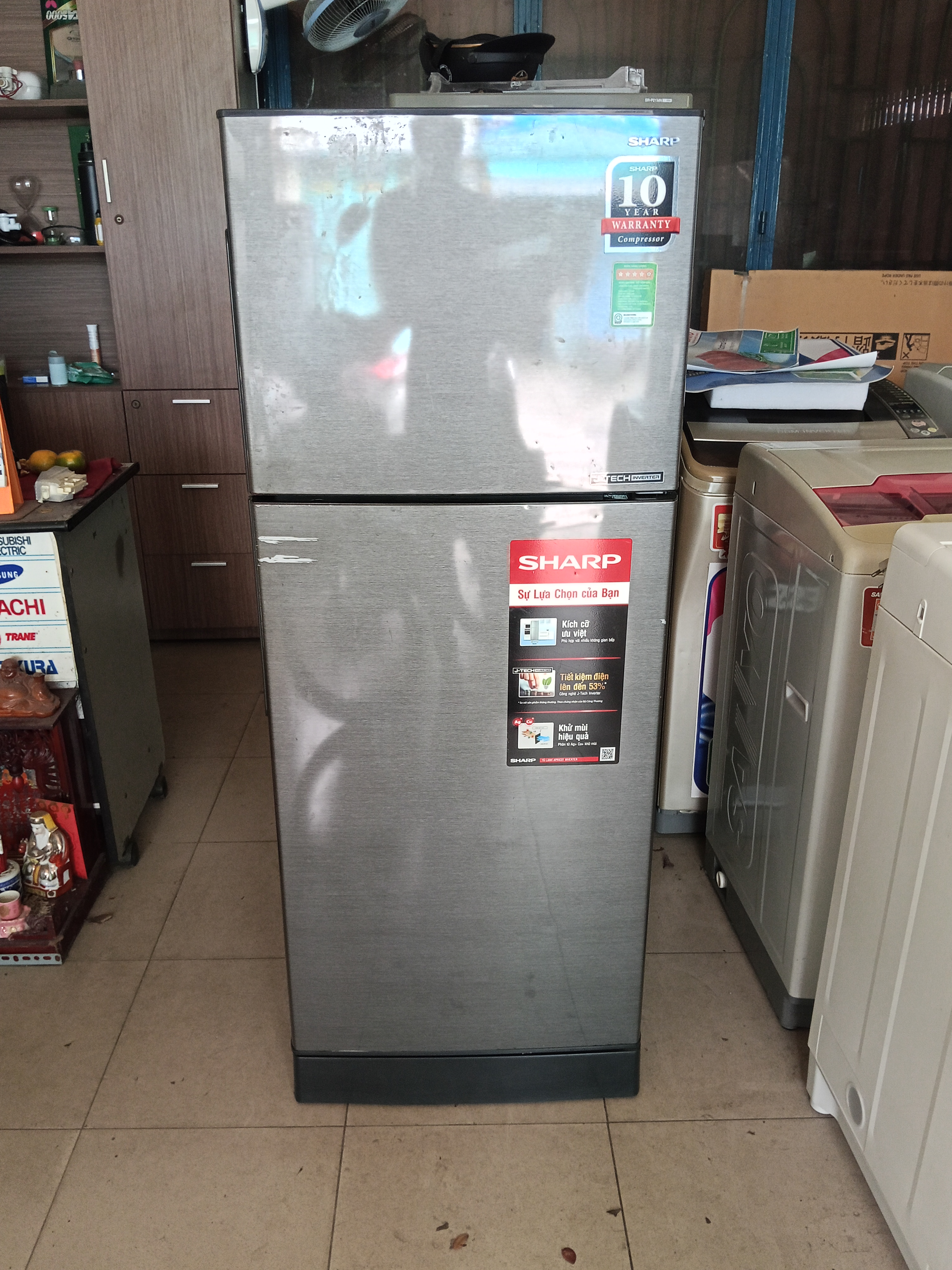 Tủ lạnh sharp inverter 194 lít