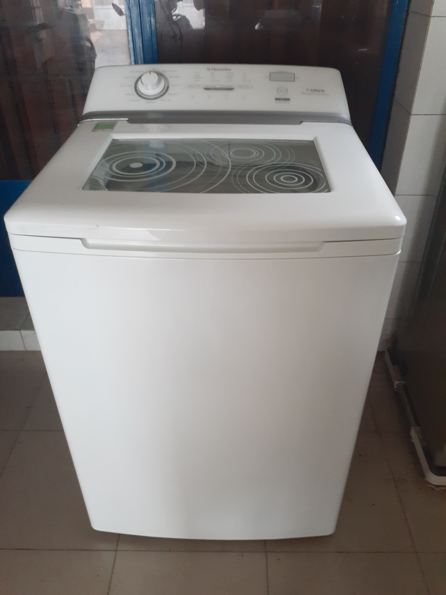 Máy giặt cũ electrolux cửa trên 9kg