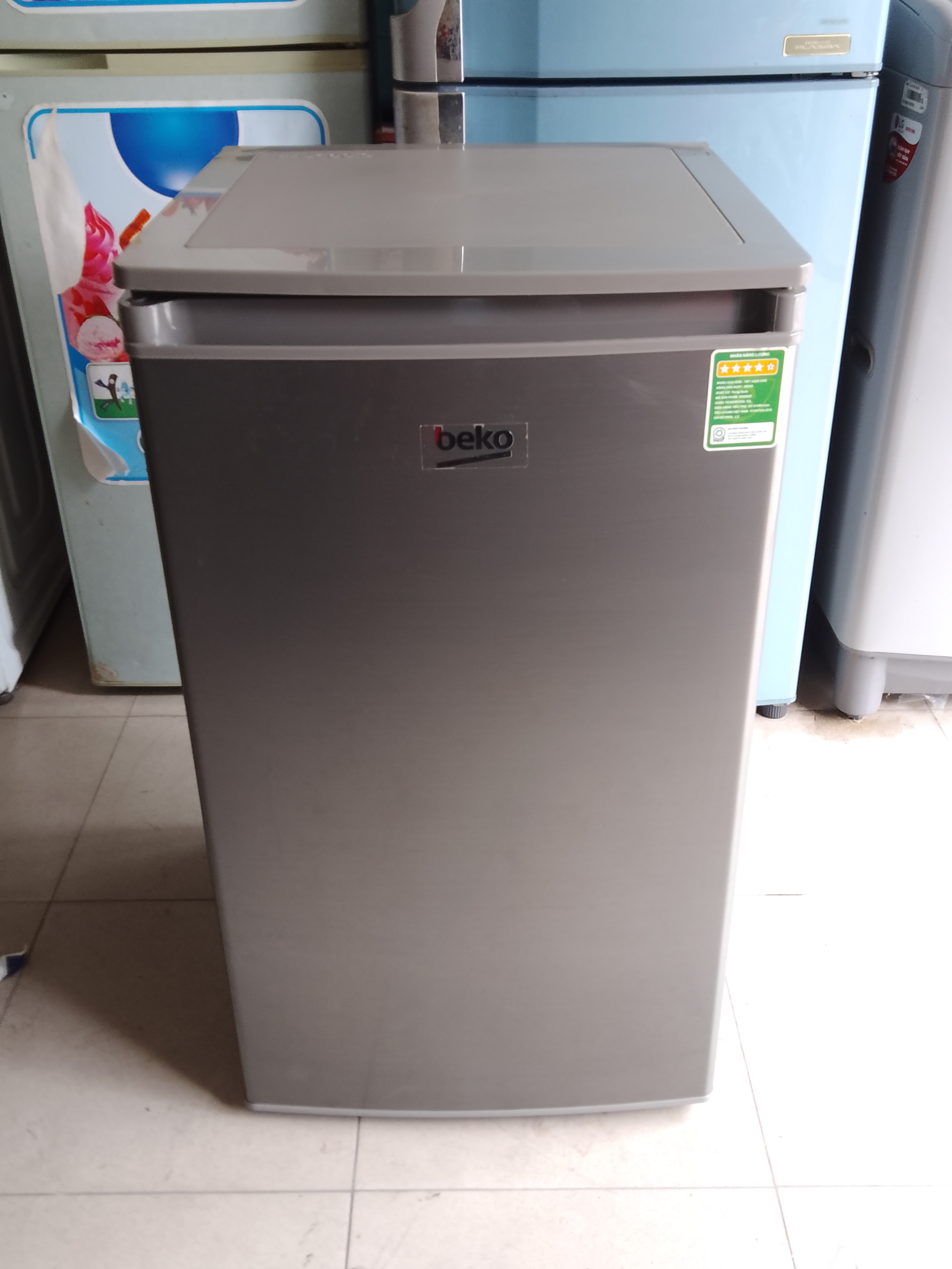 Tủ lạnh cũ beko 90 lít RS905S2