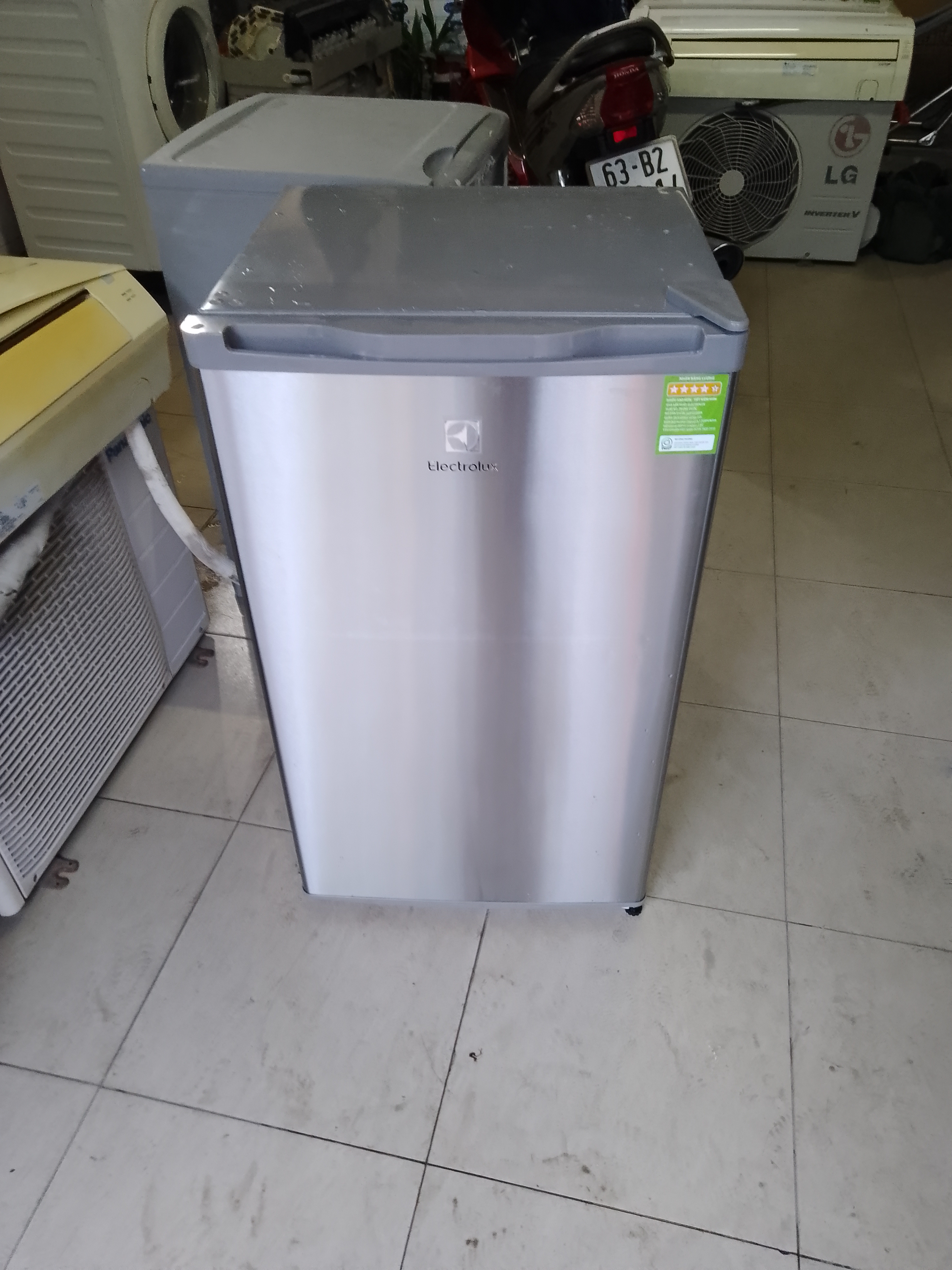 Tủ lạnh mini Electrolux 93 lít