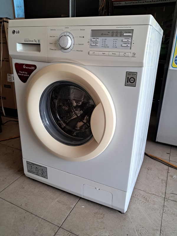 Máy giặt cửa trước LG inverter 7kg