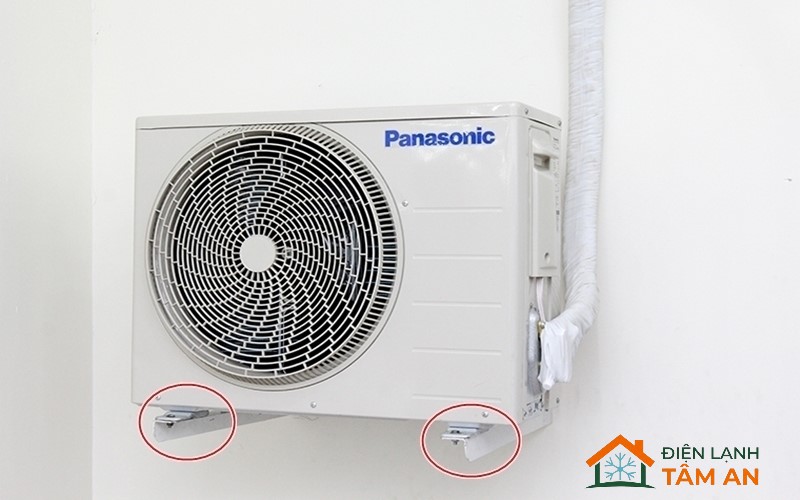 Xử lý máy lạnh chạy kêu: ù ù- rè rè- rít rít- lóc cóc- xè xè -cách cách