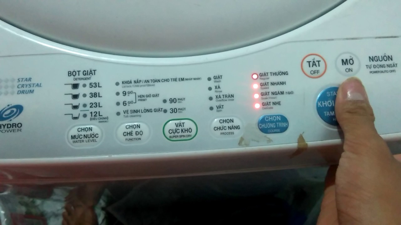 Tại sao bỗng dưng máy giặt bị báo lỗi nháy đèn?