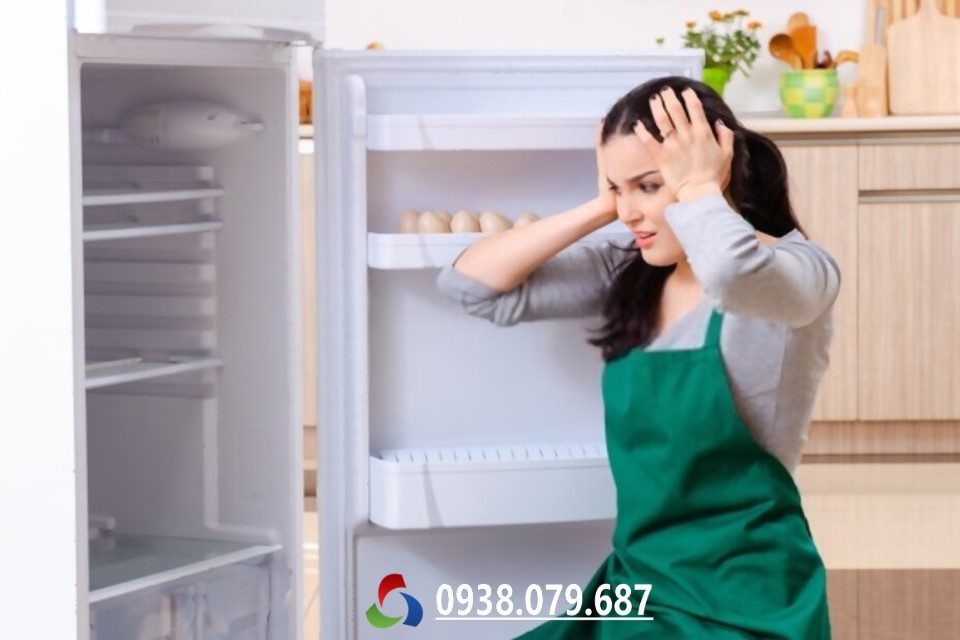 Tủ lạnh bị xì gas – Nguyên nhân và cách khắc phục hiệu quả