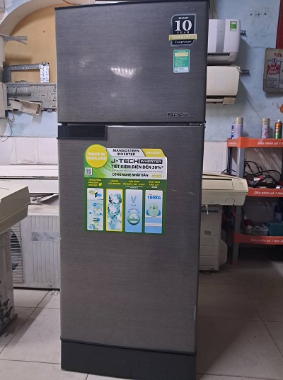 Tủ lạnh Sharp inverter 180 Lít