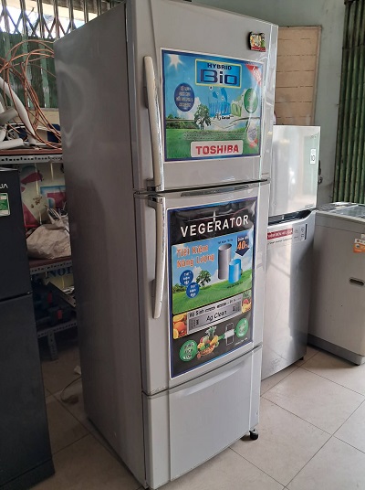 Tủ lạnh toshiba 305 lít